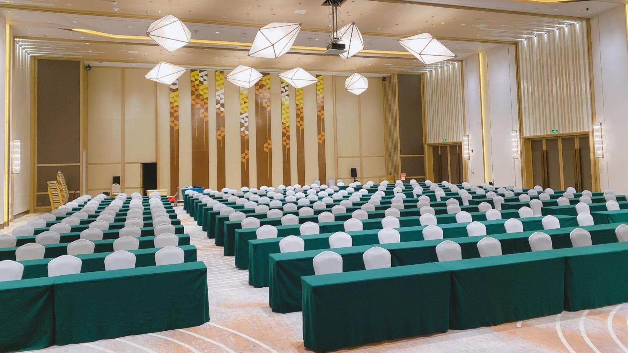 Holiday Inn Shaoguan Downtown By Ihg Buitenkant foto